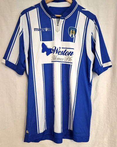 Colchester united football - colchester,