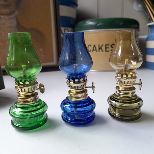 Assorted styles miniature - 3,
