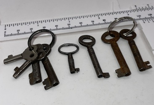 Antique skeleton key - antique,