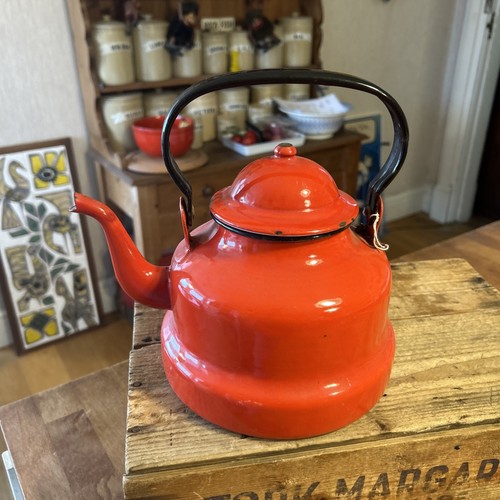 Vintage bright red - red, enamel
