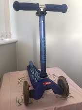 Micro Mini deluxe scooter -