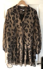 Mint Velvet Gorgeous Khaki