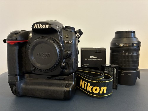 Nikon d7000 digital slr camera - digital,