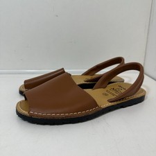 Avarca Leather Sandals Brown