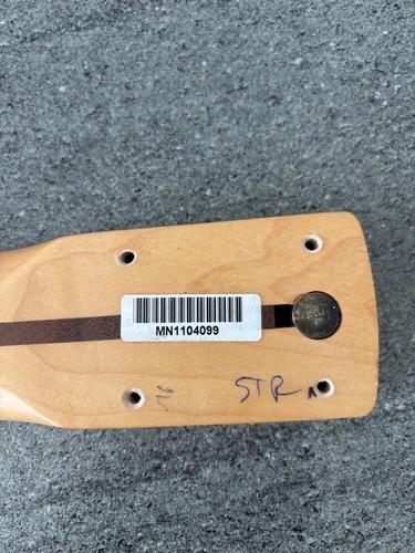 Fender stratocaster maple neck - fender,