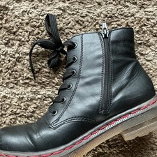 Rieker Woman’s Warm Lining