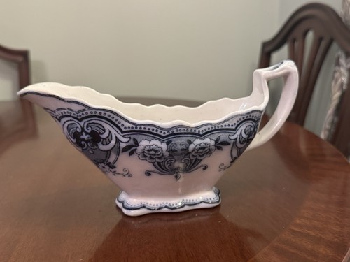 Vintage flow blue gravy boat - flow,