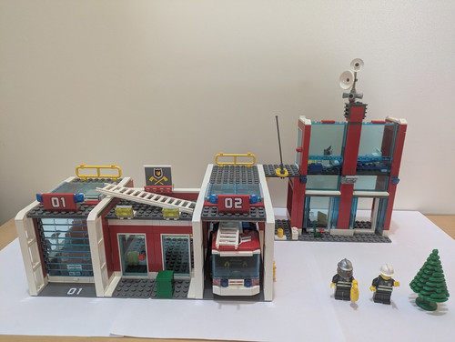 Lego city 7208 - lego, station