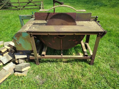 Tractor mounted saw bench - tractor,