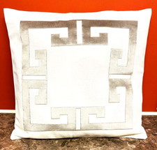 4 Side Corner Velvet Greek Key