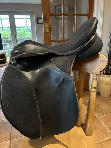 Thorowgood synthetic saddle - synthetic, 18