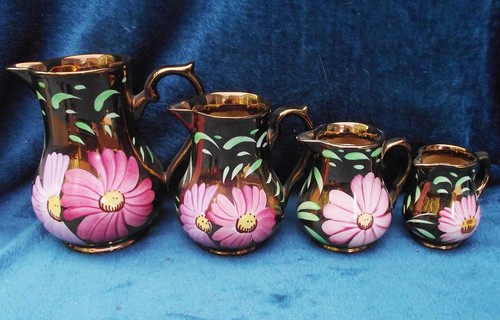 Graduated set wade - set, jugs