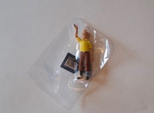 Tintin yellow jumper - jumper, waving
