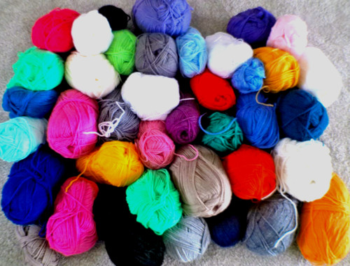 Job lot wool yarn - job,