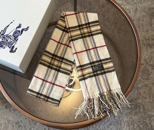 Burberry 100 lambswool nova - 100%,