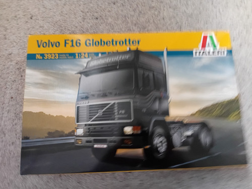 Italeri volvo f16 - italeri,