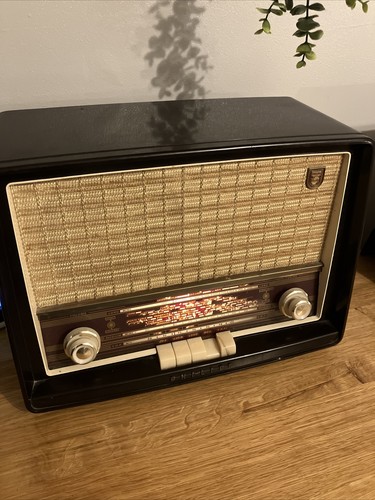 Phillips vintage radio - vintage,