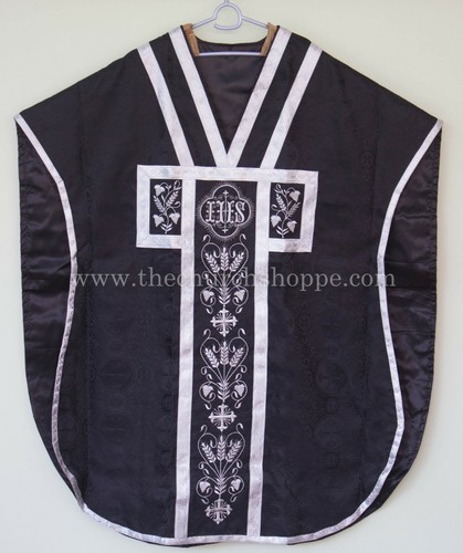 Black chasuble philip - philip, neri