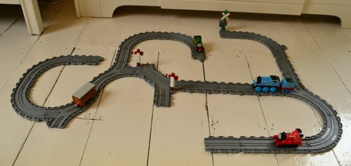 Thomas tank engine friends - &,