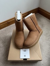 GENUINE UGG BOOTS W CLASSIC