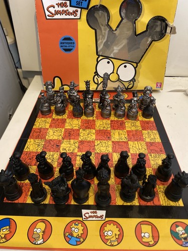 The simpsons 2005 chess set - the,
