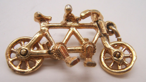 Vtg gold tone charm - vtg,