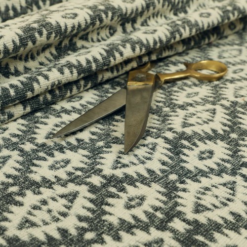Monochrome aztec kilim - monochrome,