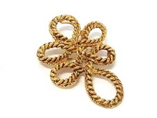 YVES SAINTLAURENT Yves Saint