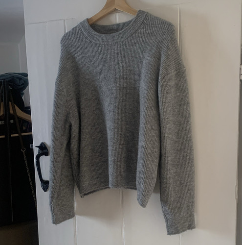 Grey acrylic knit pullover - h&m,