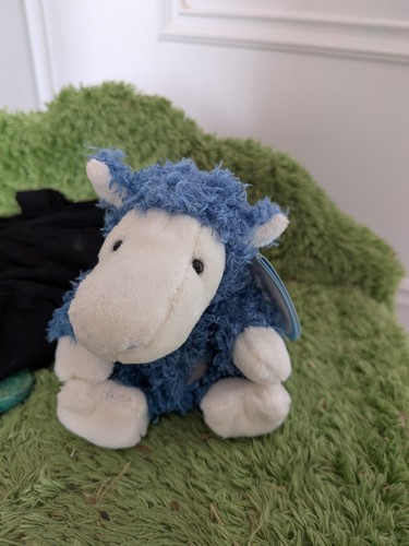 Blue nose friends - nose,