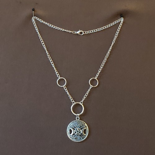 Celtic triple goddess - , tibetan