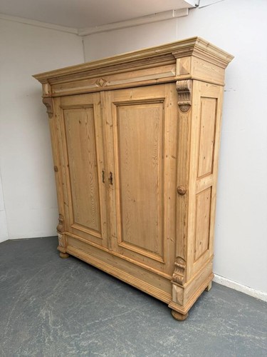 Massive wide victorian - a,