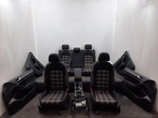 2020 VOLKSWAGEN GOLF Seats