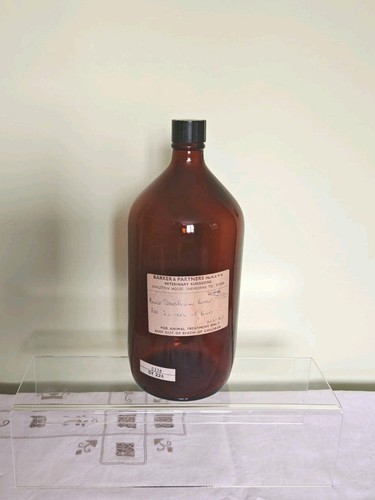 Vintage 1987 ugb vet blood - 1987,