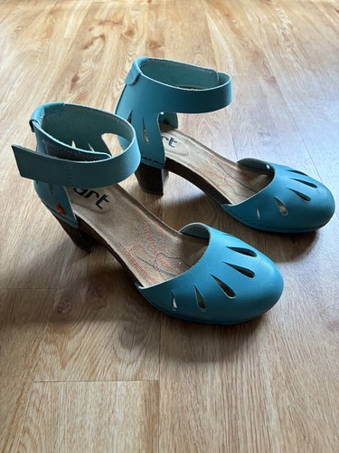 Art company albufuera - art, shoe