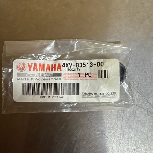 4xv 83513 rubber new - rubber, oem