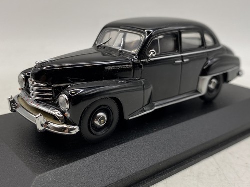 Minichamps opel kapitan 1951 - minichamps,