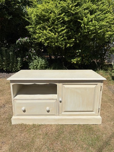 Solid pine unit with shabby - solid, tv