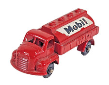 Vintage Budgie Miniatures No