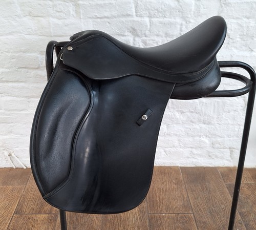 Black wintec 500 wide - 17”,