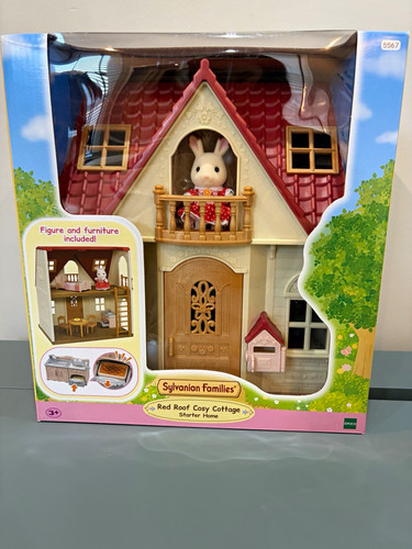 Sylvanian families red roof - families,