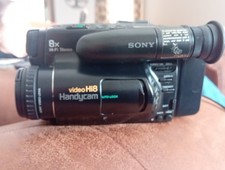 Sony CCD-TR705E Handycam 