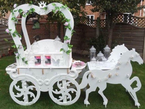 Horse and carriage sweet cart - sweet,