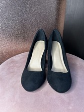 New Look Round Toe Court Shoes Size 5 Pre-owned Good Condition