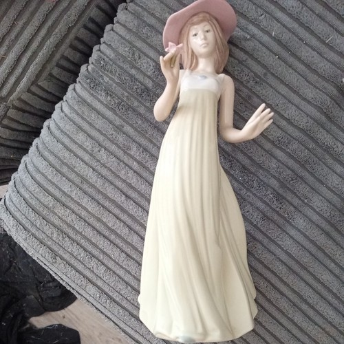 Vintage nao lladro gentle - vintage, by