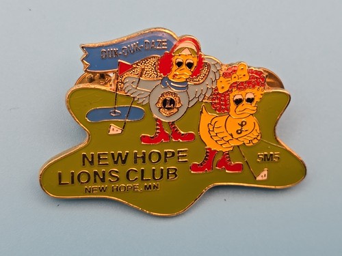 Pin badge lions - -, club