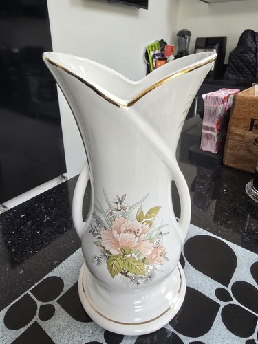 Elegant shapely gilded floral - elegant,