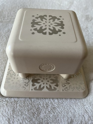 Martha stewart snowflake - martha, punch