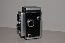 Semflex Twin Lens Reflex (TLR) 120 film Camera