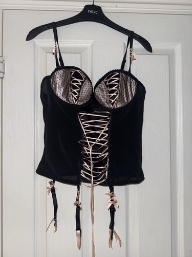 Sexy little number - little, black